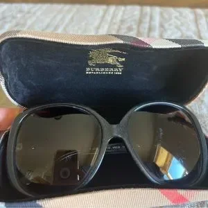 Burberry | Accessories | Burberry 485 32273 Sunglasses  display picture 1